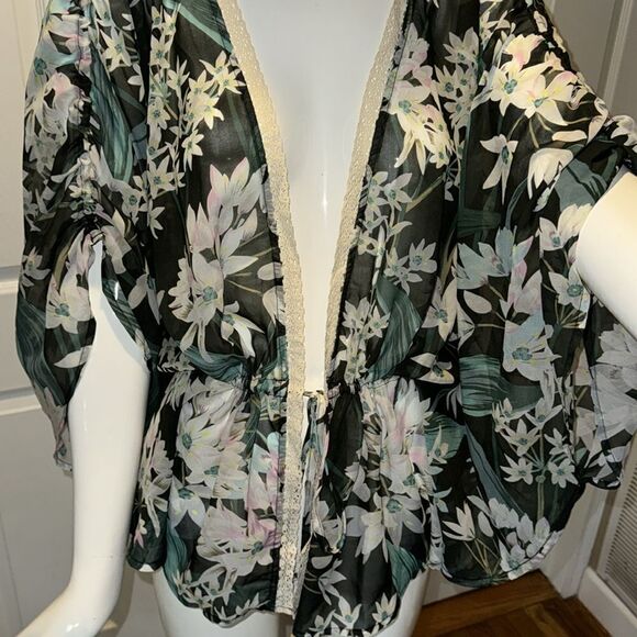 Miss Me Green tropical Floral Print Sheer Kimono Cardigan - Picture 4 of 11